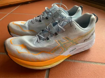 Używany Asics FujiSpeed Running Shoes