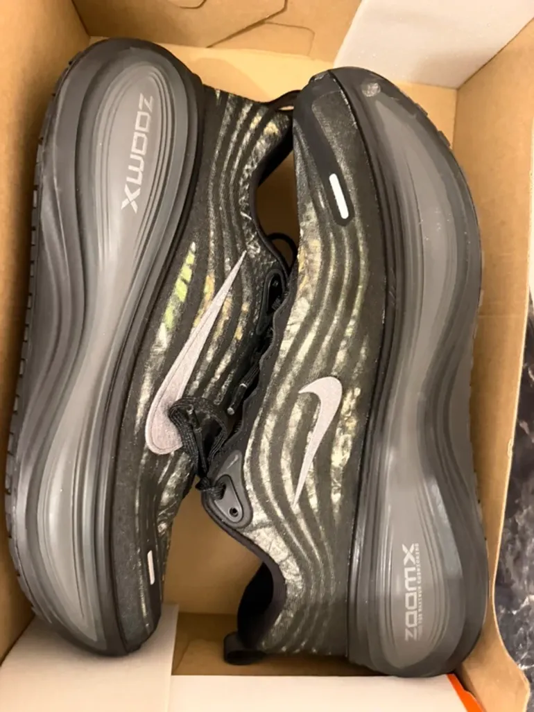 Nike Vomero Plus CM bike usato — immagine 3 di 5