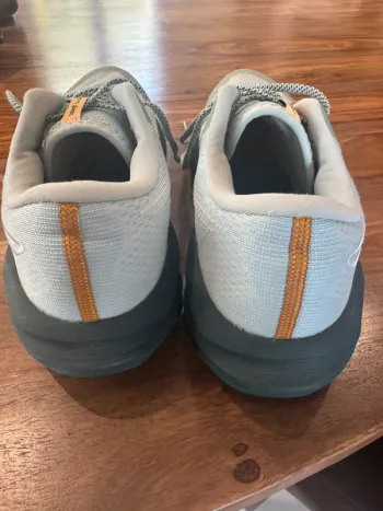 Käytetty Asics Novablast 5 TR bike — kuva 5 / 8