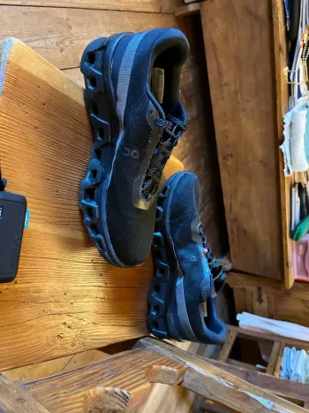 Used On Running shoes bike — image 9 of 9