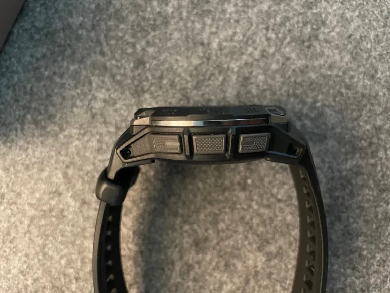 Garmin Instinct 3 AMOLED bike d'occasion — image 4 sur 4