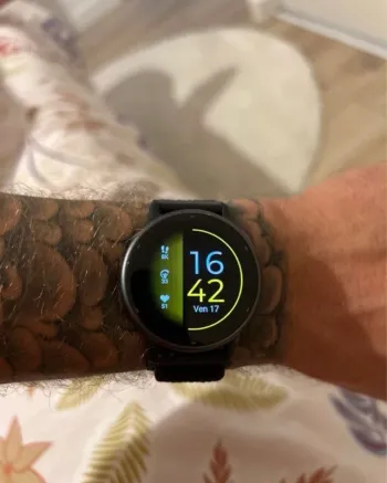 Used Garmin vivoactiv 5 Electronics