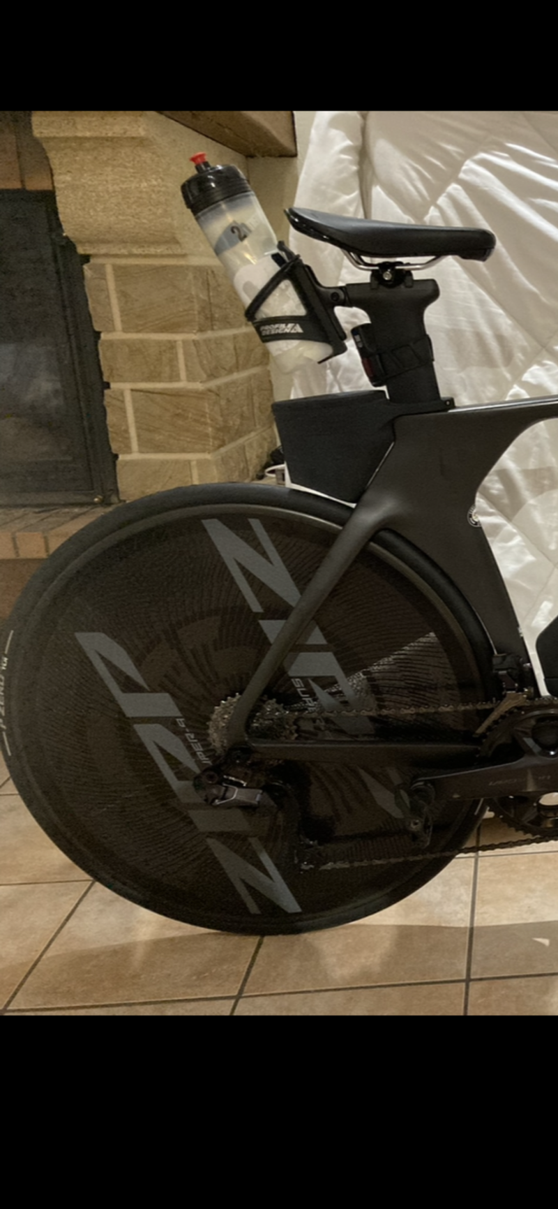 Used Zipp Lenticulaire 2024 bike — image 1 of 2