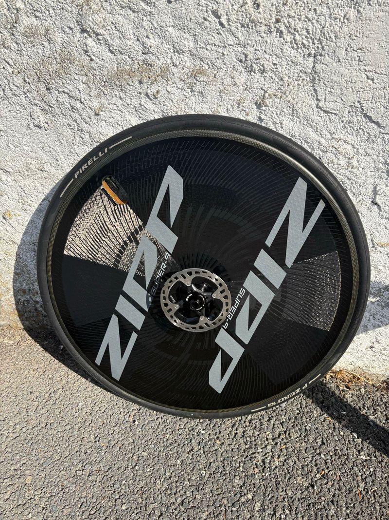 Used Zipp Lenticulaire 2024 bike — image 2 of 2