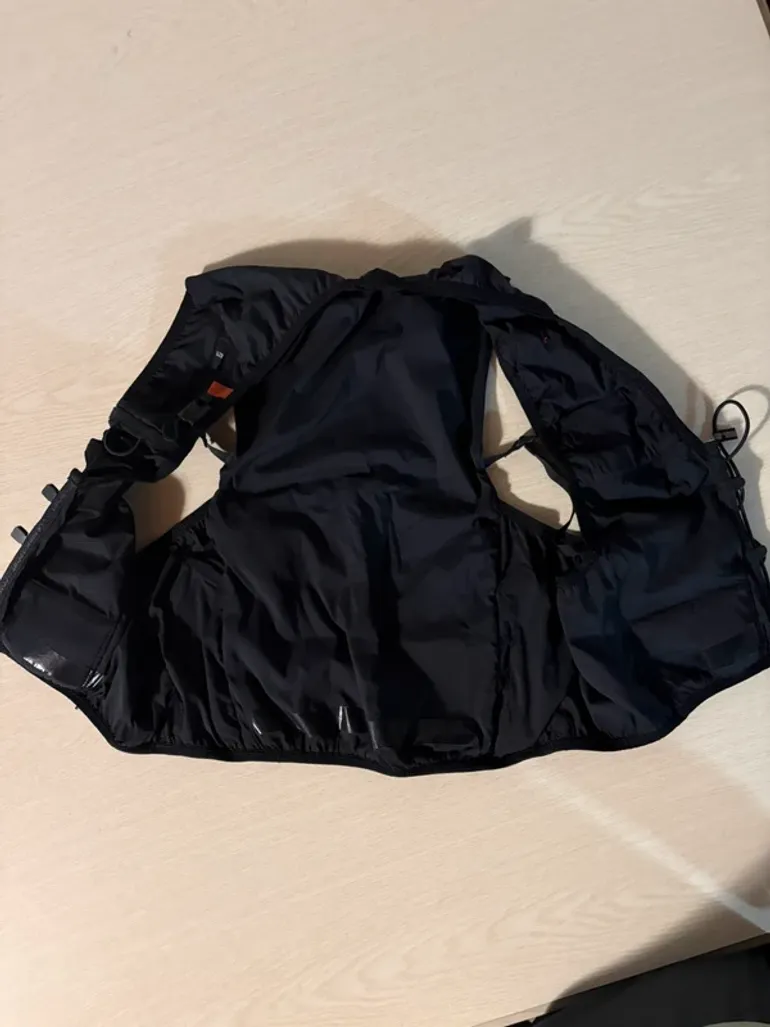 Brugt Compressport Vest 10L bike — billede 3 af 10