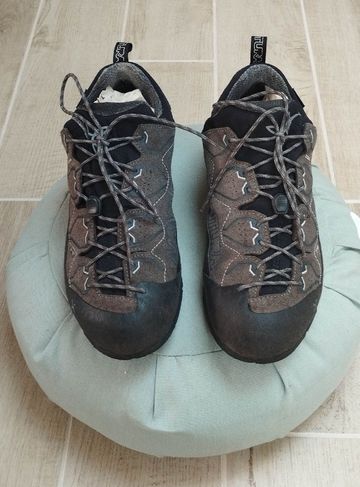 Used montura Yaru GTX Hiking