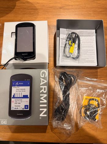 Używany Garmin Edge 1040 2024 Cycling Accessories