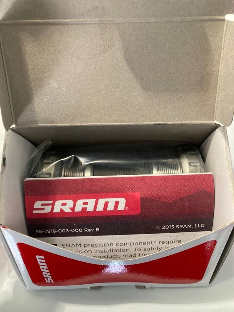 Used Sram Boîtier pédalier  AM BB GXP bike — image 2 of 3