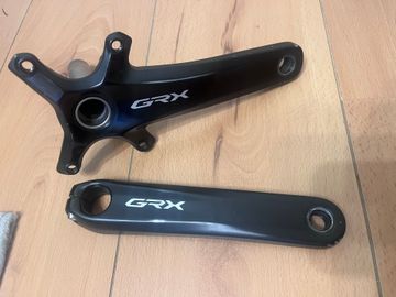 Použité Shimano GRX FC-RX810/820 2024 Drivetrain & Pedals