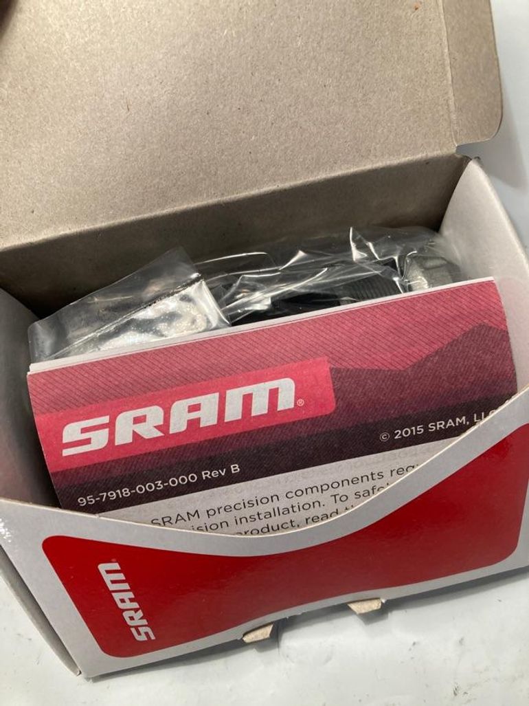 Used Sram Boîtier pédalier  AM BB GXP bike — image 2 of 3