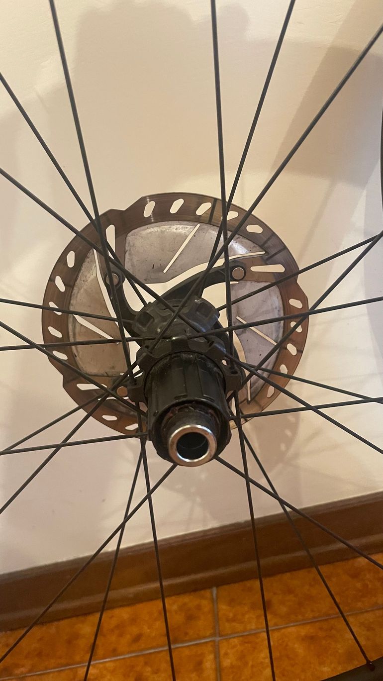 Used Shimano Ultegra C50 Disc Carbon bike — image 8 of 11