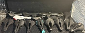 Brugt Selle Italia Carbono Saddles Saddles & Seatposts