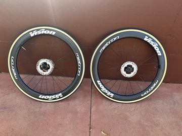 Used Vision Metron 2022 bike — image 2 of 9