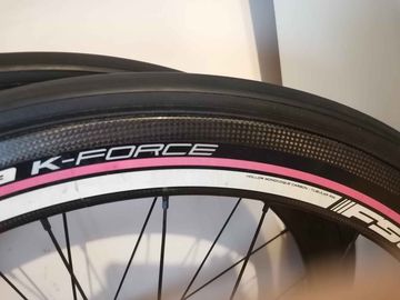 Used Fsa K-Force Carbon 50 mm Tubular Wheelset bike — image 8 of 10