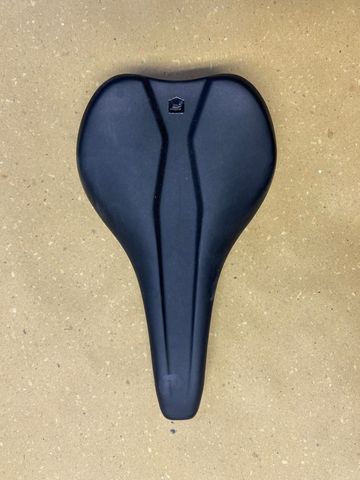 Used ddk Saddle bike — image 1 of 2