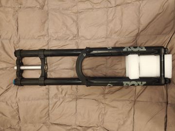 Used Fox 40 Performance Fork 2023 bike — image 14 of 15