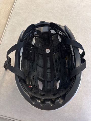 Used Giro Helmet bike — image 2 of 3
