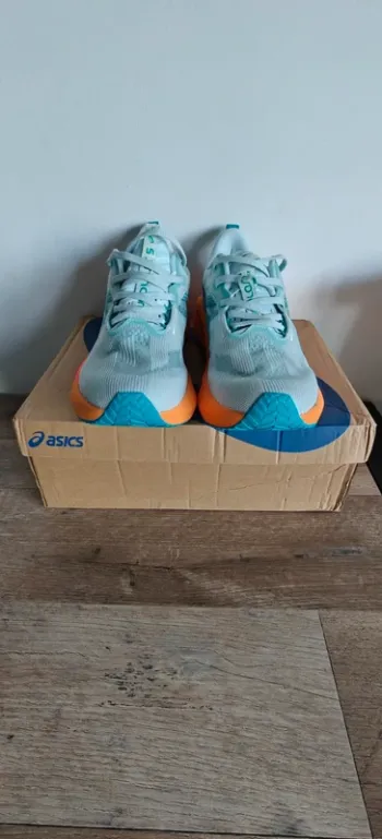 Asics Novablast 5 bike usato — immagine 2 di 6