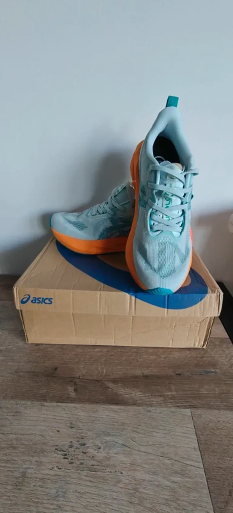 Asics Novablast 5 bike usato — immagine 3 di 6