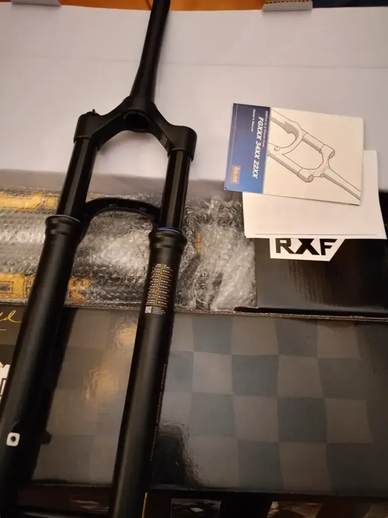 Brugt Öhlins RXF34 m.2 2026 bike — billede 3 af 7