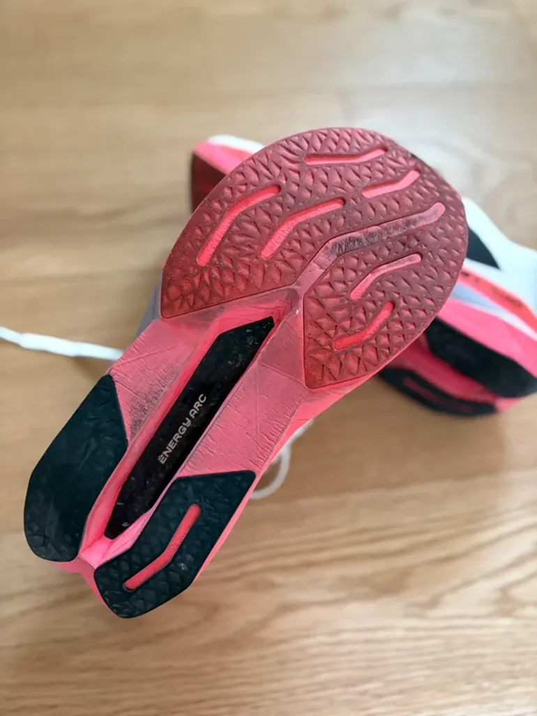New Balance Supercomp Trainer v3 bike usato — immagine 4 di 24