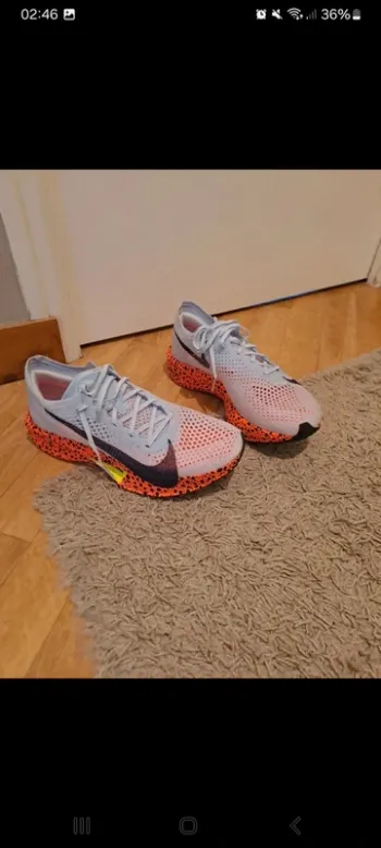Nike Vaporfly 3 Running Shoes usato