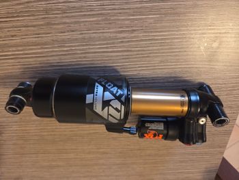 Brugt Fox Float X2 2023 bike — billede 2 af 3