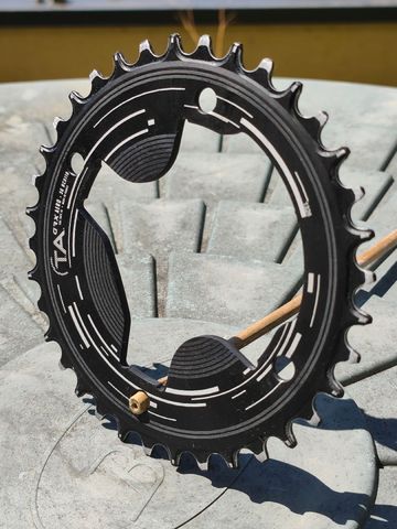 Używany Spécialités T.A. GRX Aero Chainring 36T 110 BCD 2026 Drivetrain & Pedals