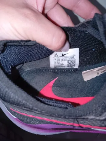 Used Nike Running Sneakers bike — image 8 of 9