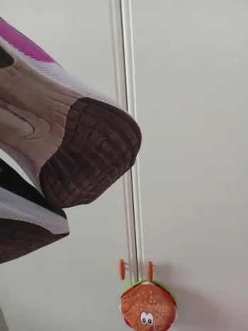 Used Nike Running Sneakers bike — image 7 of 9
