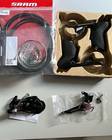 Sram Mini groupe Sram rival 2-11V Drivetrain & Pedals d'occasion