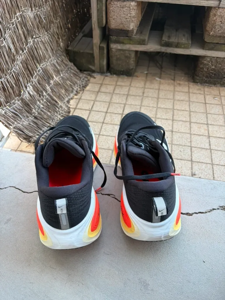 Nike Vomero bike usato — immagine 8 di 8