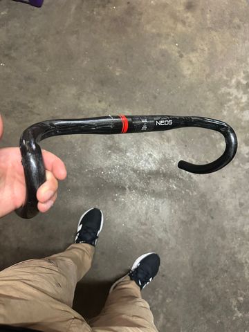 Brugt NEOS Carbon Handlebar Cockpit