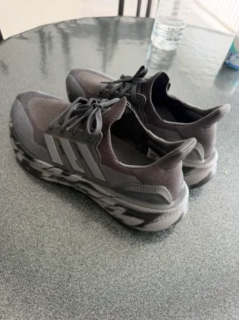 Used Adidas Ultraboost bike — image 3 of 4