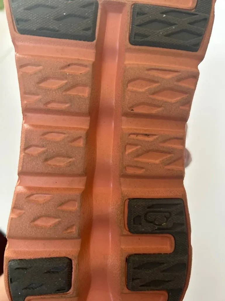 Used Orange On Running Schuhe bike — image 4 of 12