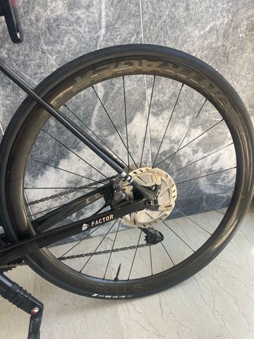 Brugt Bontrager Aeolus RSL 37 2025 bike — billede 2 af 4