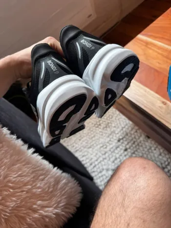 Hoka Bondi 9 bike d'occasion — image 5 sur 5