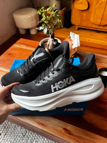 Hoka Bondi 9 Running Shoes d'occasion