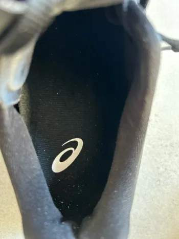 Used Asics GT2000-14 bike — image 6 of 10