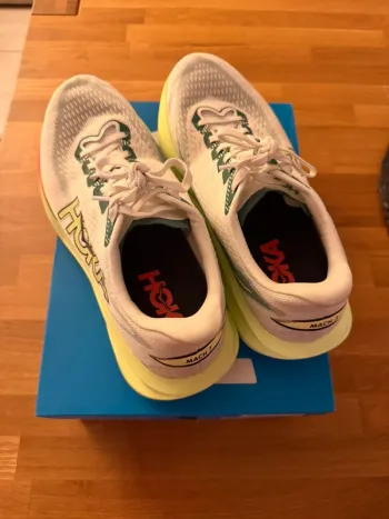 Brugt Hoka Running Shoes bike — billede 2 af 4