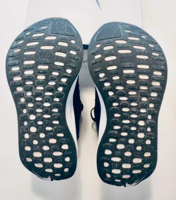 Nike Infinity Run 4 bike usato — immagine 8 di 8