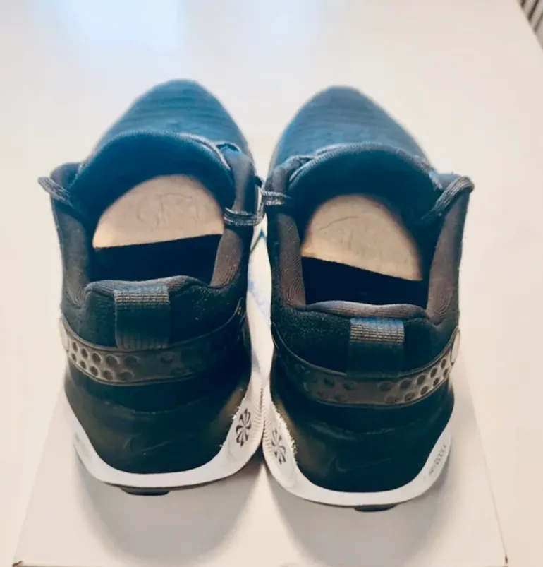 Nike Infinity Run 4 bike usato — immagine 4 di 8