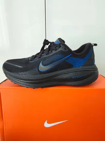 Nike Vomero 18 bike usato — immagine 6 di 12