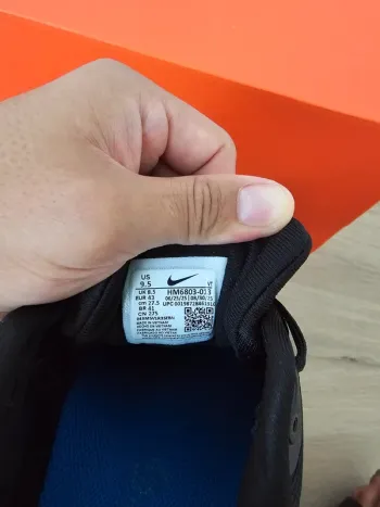Nike Vomero 18 bike usato — immagine 10 di 12