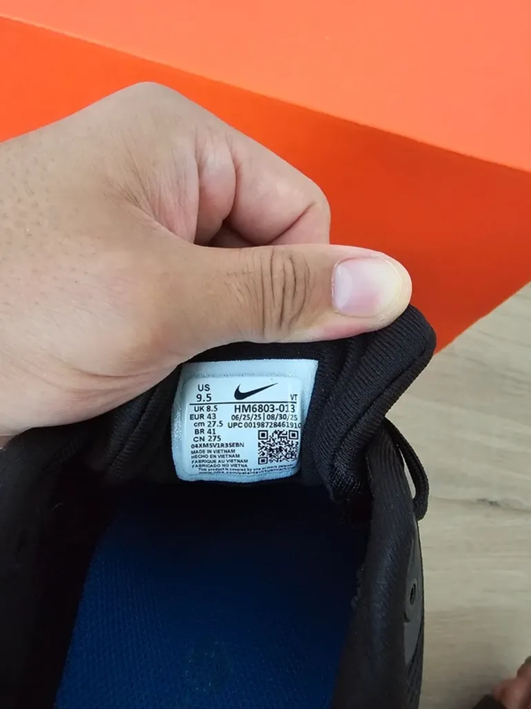 Nike Vomero 18 bike usato — immagine 10 di 12