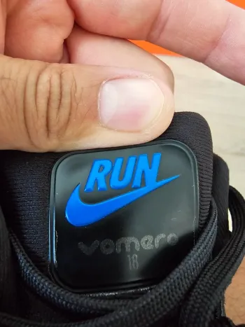 Nike Vomero 18 bike usato — immagine 9 di 12