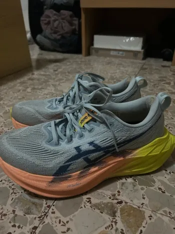 Used Primo Superblast 2 Running Shoes