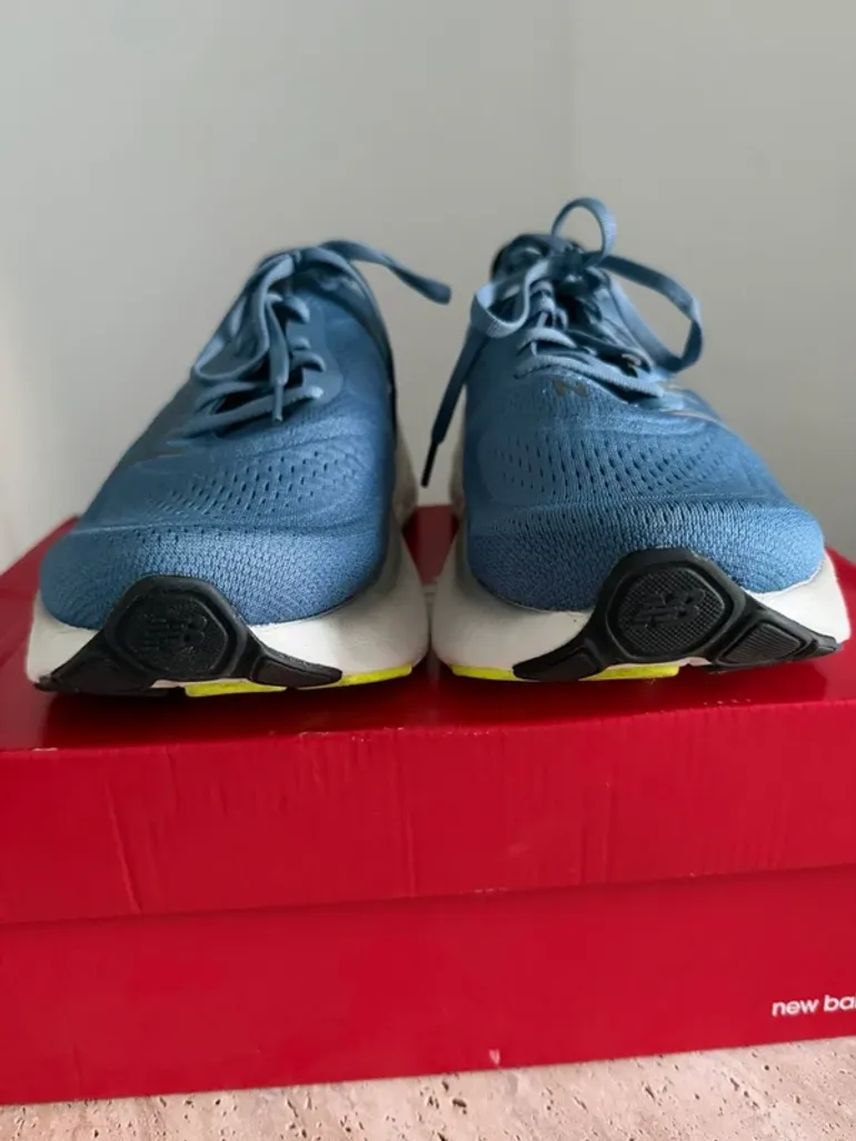 Used New Balance Fresh Foam bike — image 4 of 8