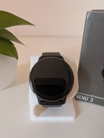 Used Garmin Venu 3 bike — image 4 of 7