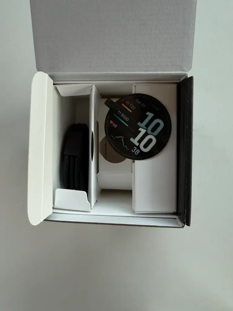 Used Garmin Venu 4 bike — image 6 of 6